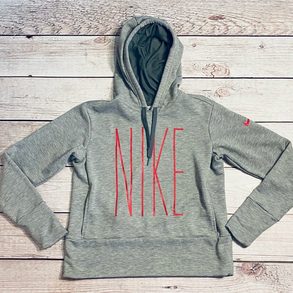 📌NIKE • Hoodie - Picture 1 of 7